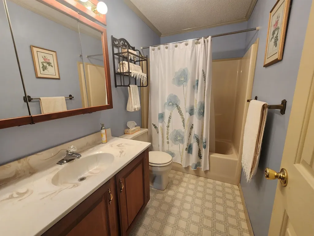 491 Farrar Road Chester VT 05143