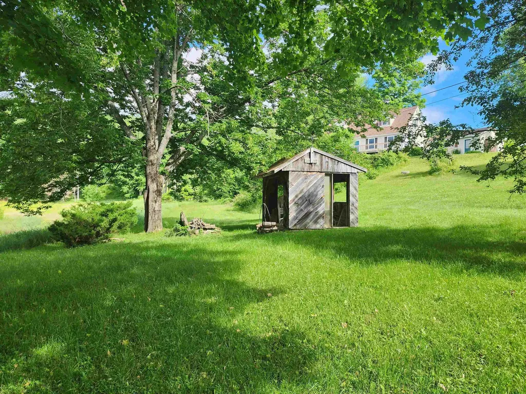 491 Farrar Road Chester VT 05143