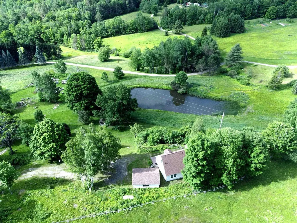 491 Farrar Road Chester VT 05143