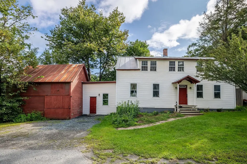 92 Pleasant Street Bethel VT 05032