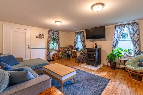 92 Pleasant Street Bethel VT 05032