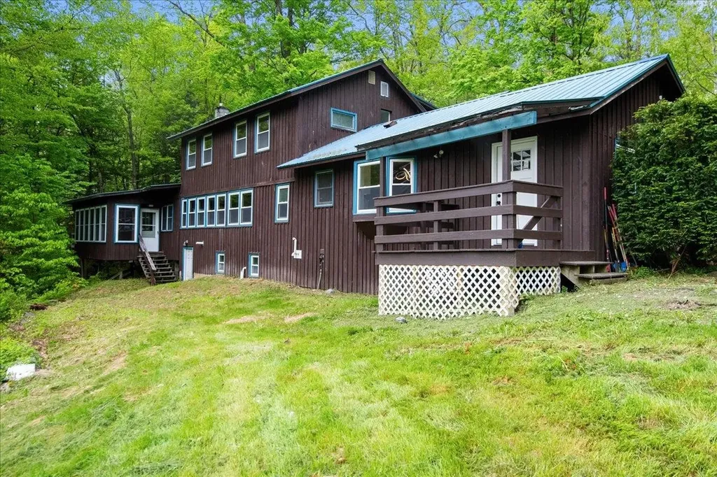 135 Governor Peck Road Jericho VT 05465