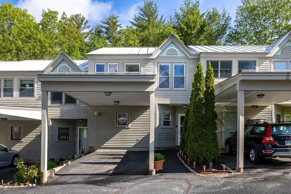 40 Wolf Road Lebanon NH 03766