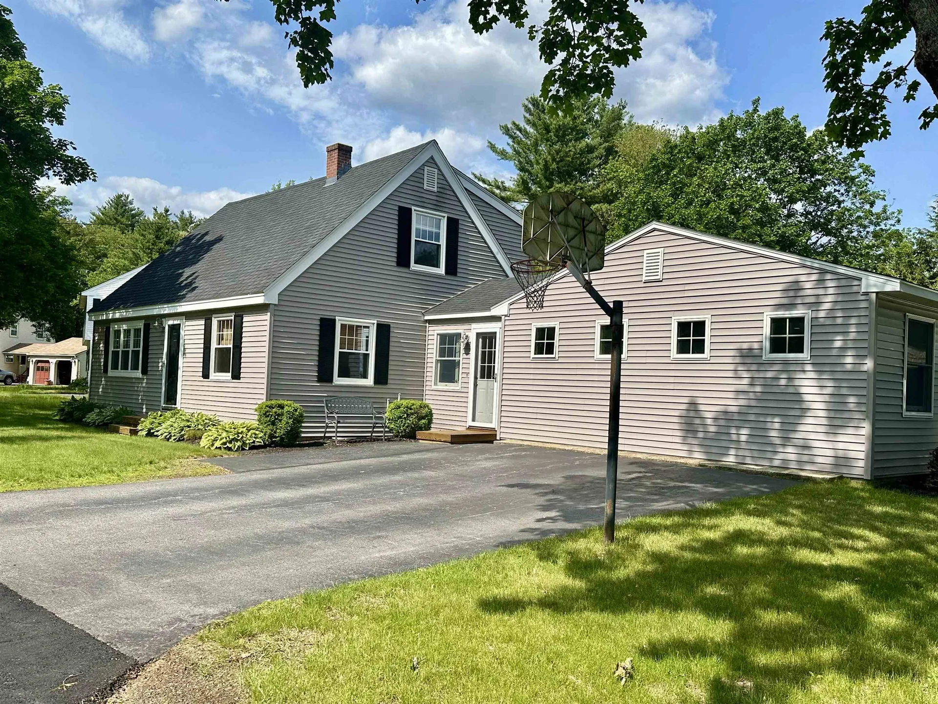 23 Warren Street Keene NH 03431