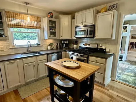 23 Warren Street Keene NH 03431