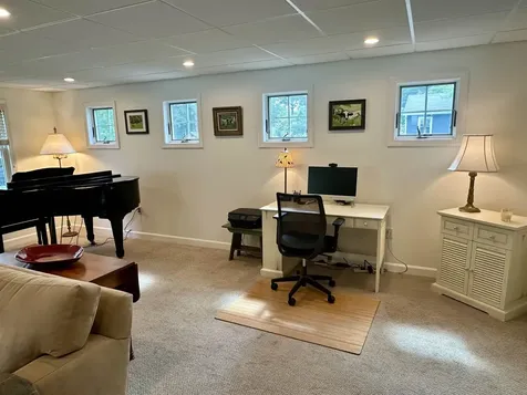 23 Warren Street Keene NH 03431