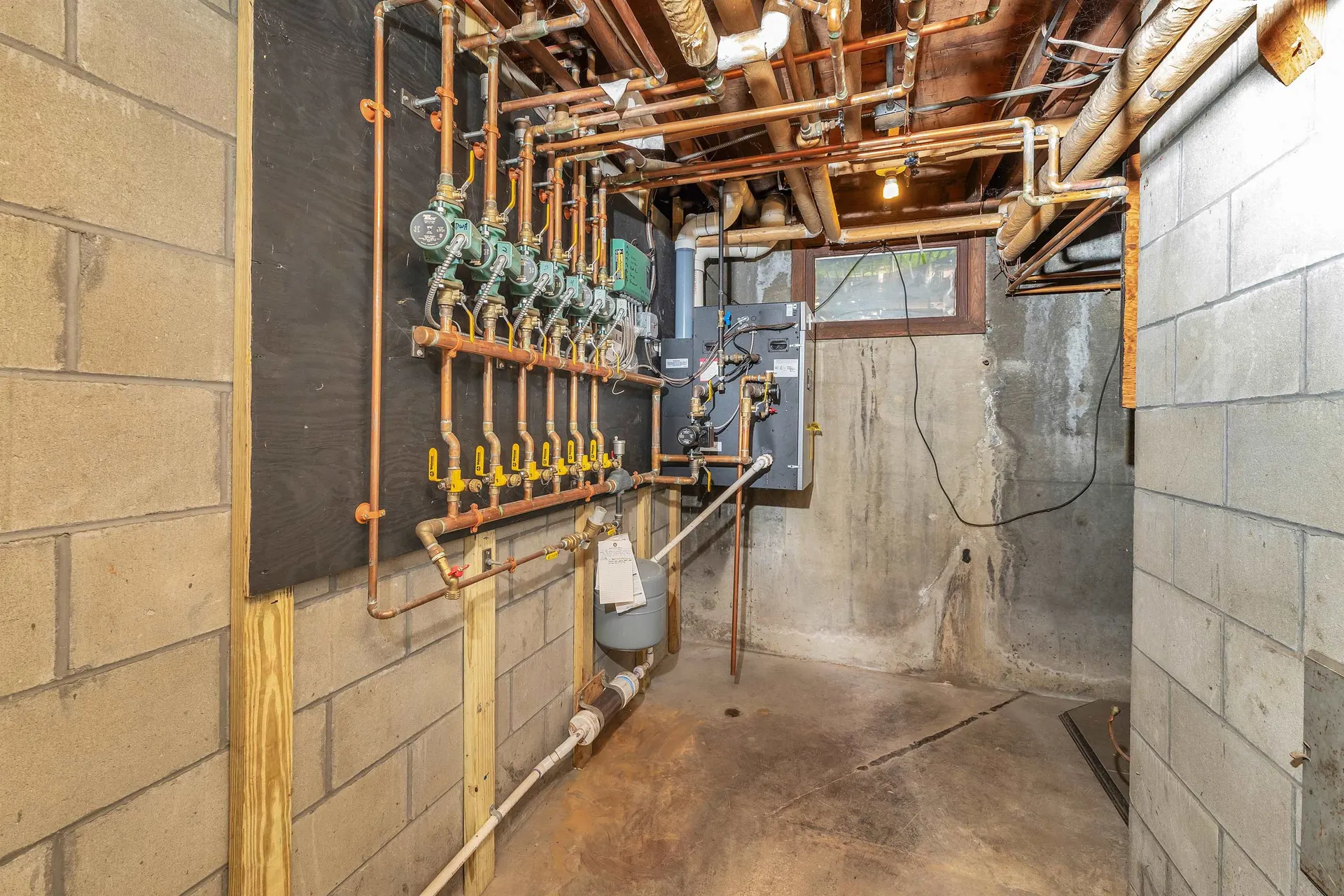 28 Rayton Road Hanover NH 03755