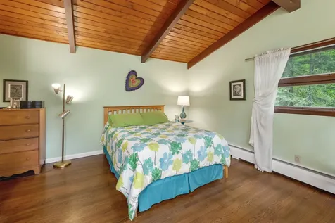 28 Rayton Road Hanover NH 03755