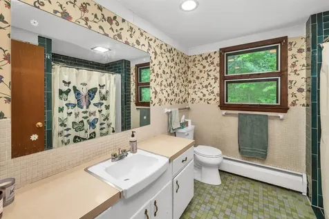 28 Rayton Road Hanover NH 03755