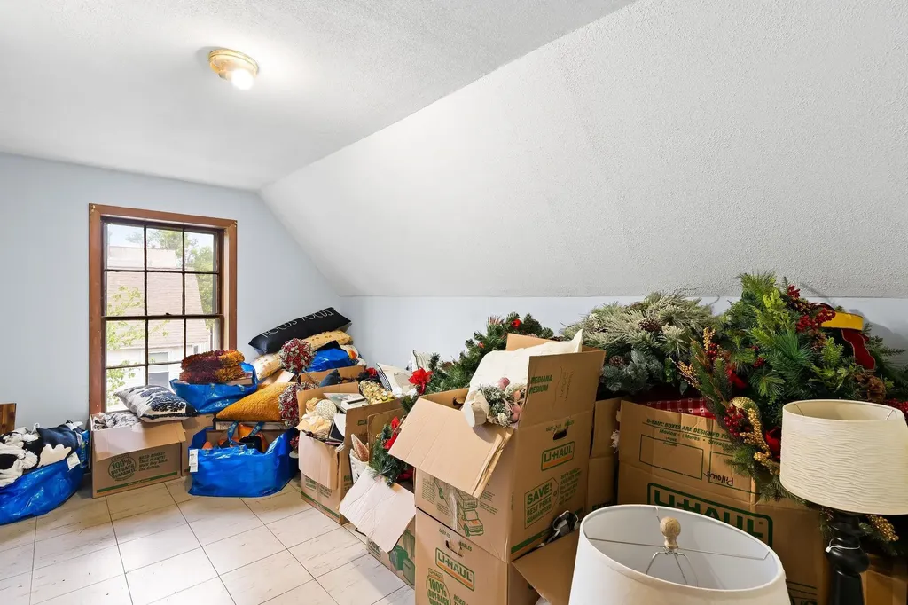 64 School Street Concord NH 03301-3912