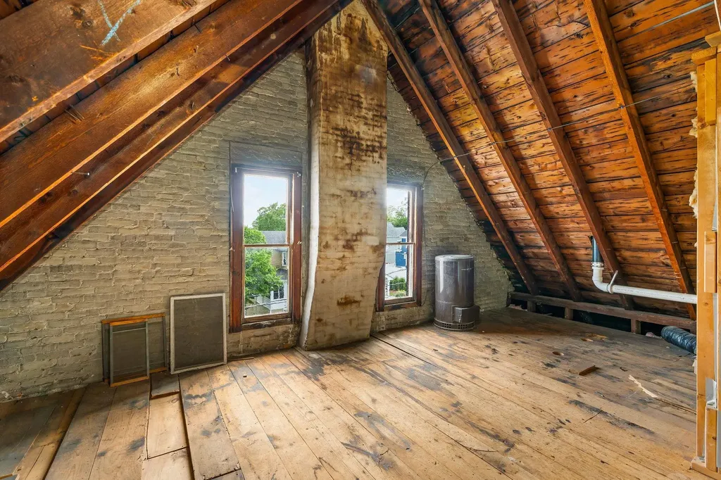 64 School Street Concord NH 03301-3912