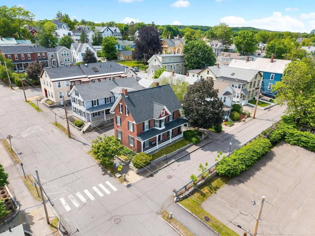 64 School Street Concord NH 03301-3912