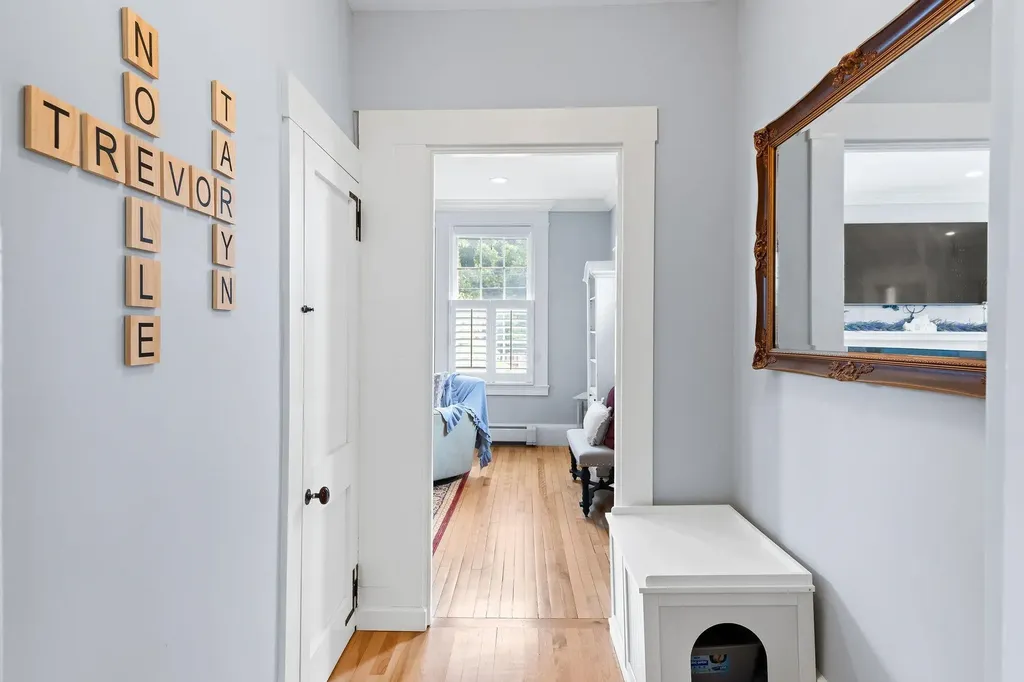 64 School Street Concord NH 03301-3912