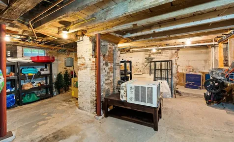 64 School Street Concord NH 03301-3912