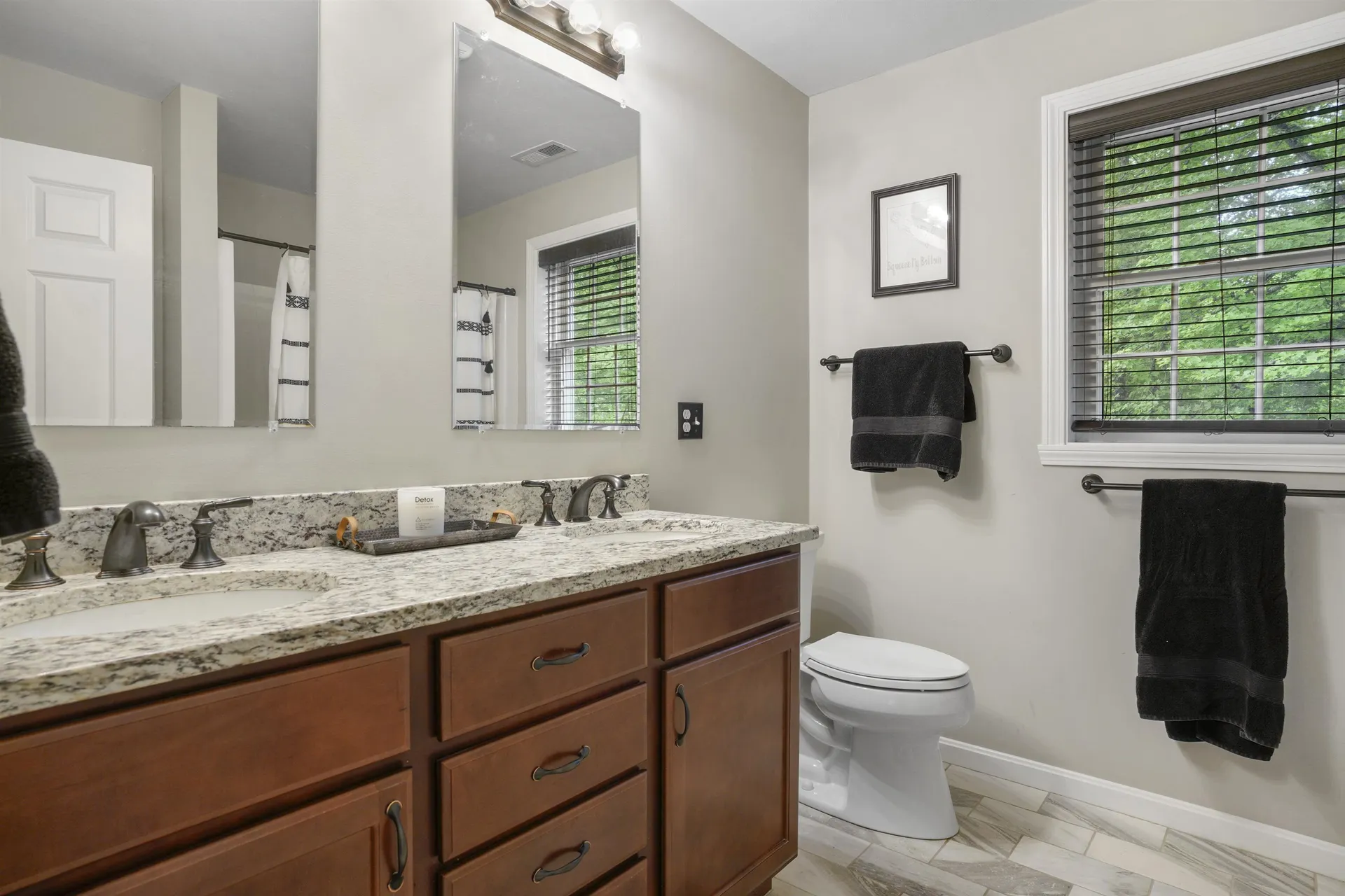 15 Orchard Park Lane Hudson NH 03051