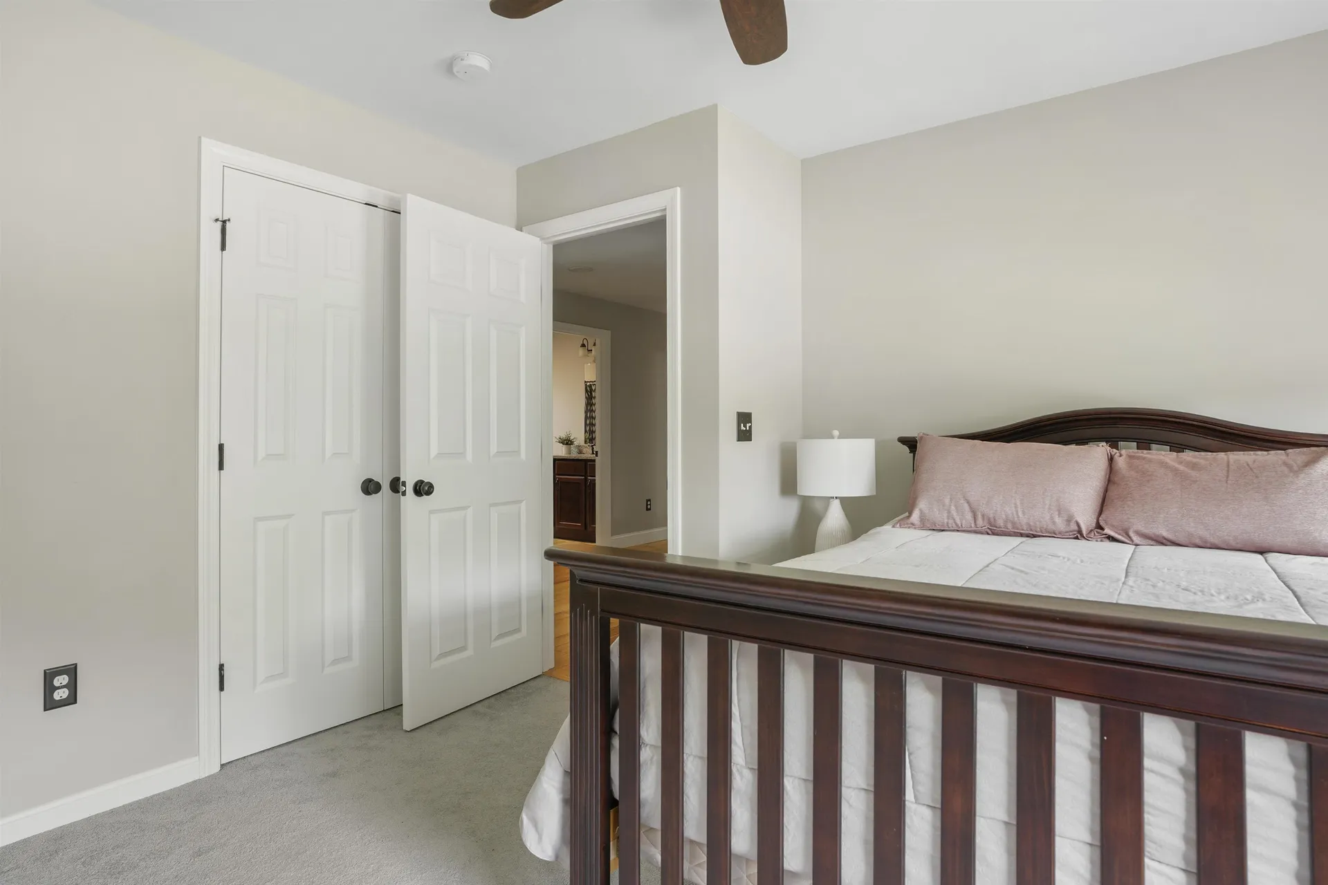 15 Orchard Park Lane Hudson NH 03051