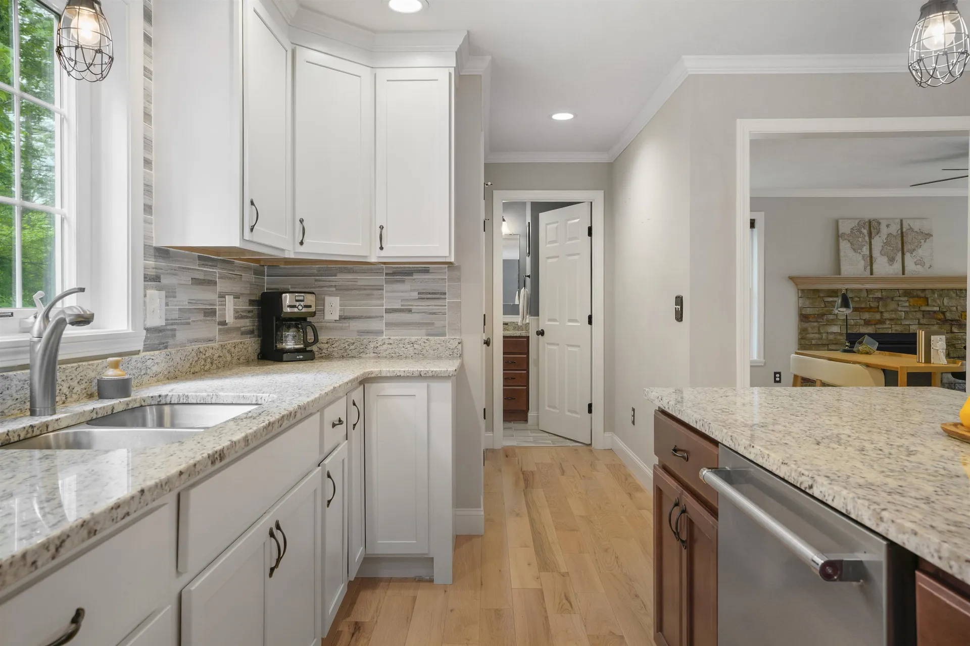 15 Orchard Park Lane Hudson NH 03051