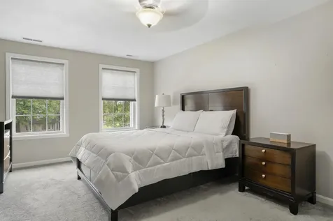 15 Orchard Park Lane Hudson NH 03051
