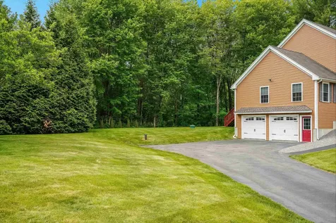 15 Orchard Park Lane Hudson NH 03051