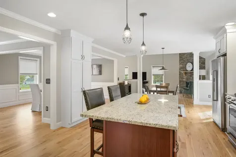 15 Orchard Park Lane Hudson NH 03051