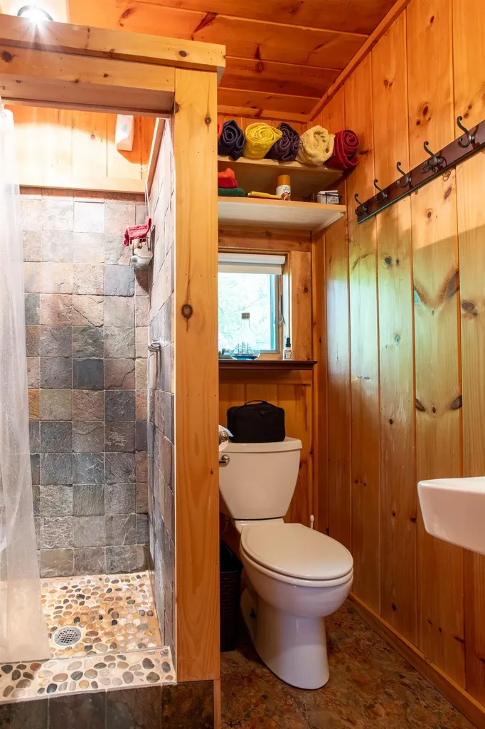 376 White Oak Road Barnstead NH 03225