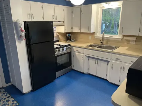 9 Homestead Circle Hampton NH 03842