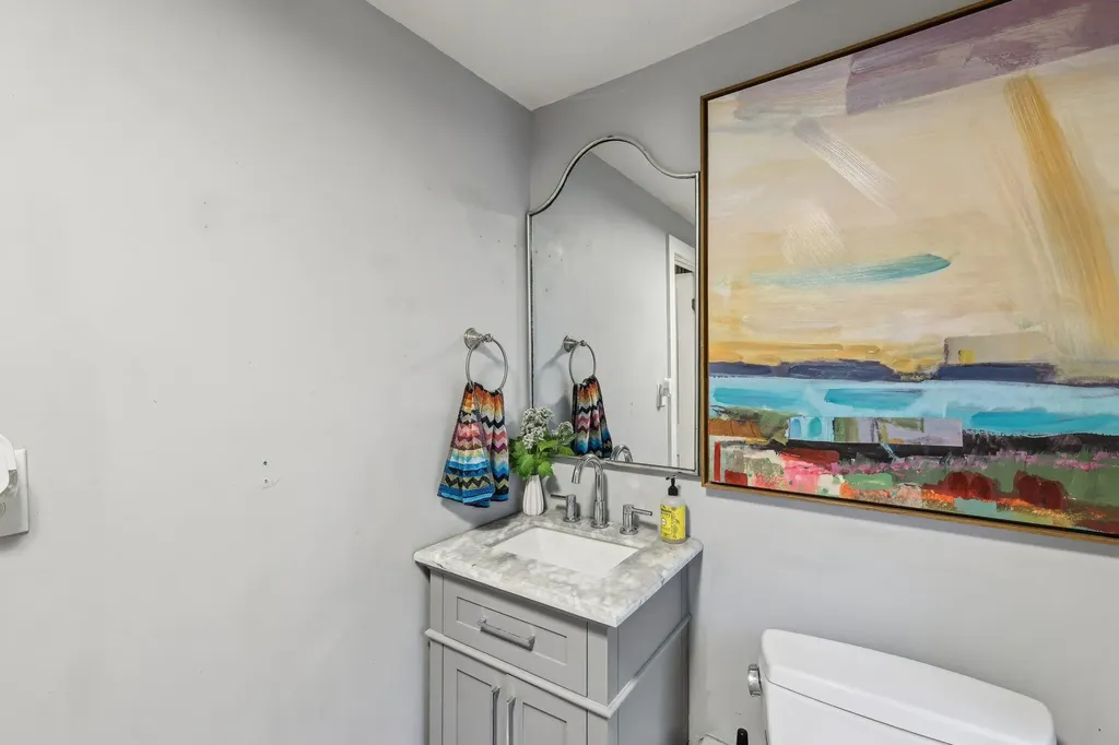 26 Middle Street Amherst NH 03031