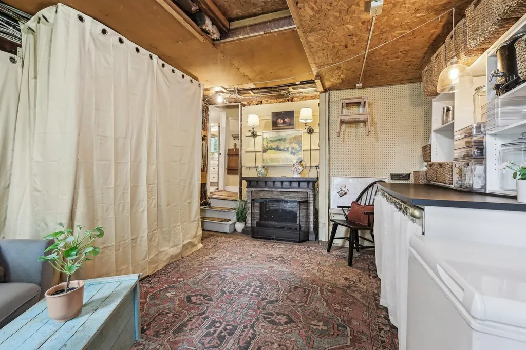 26 Middle Street Amherst NH 03031