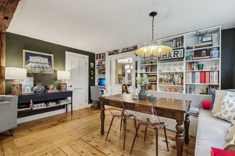 26 Middle Street Amherst NH 03031