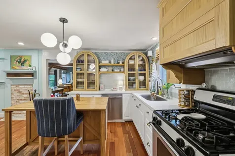 26 Middle Street Amherst NH 03031