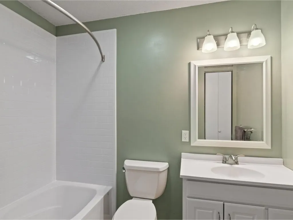 108 Hayes Avenue South Burlington VT 05403