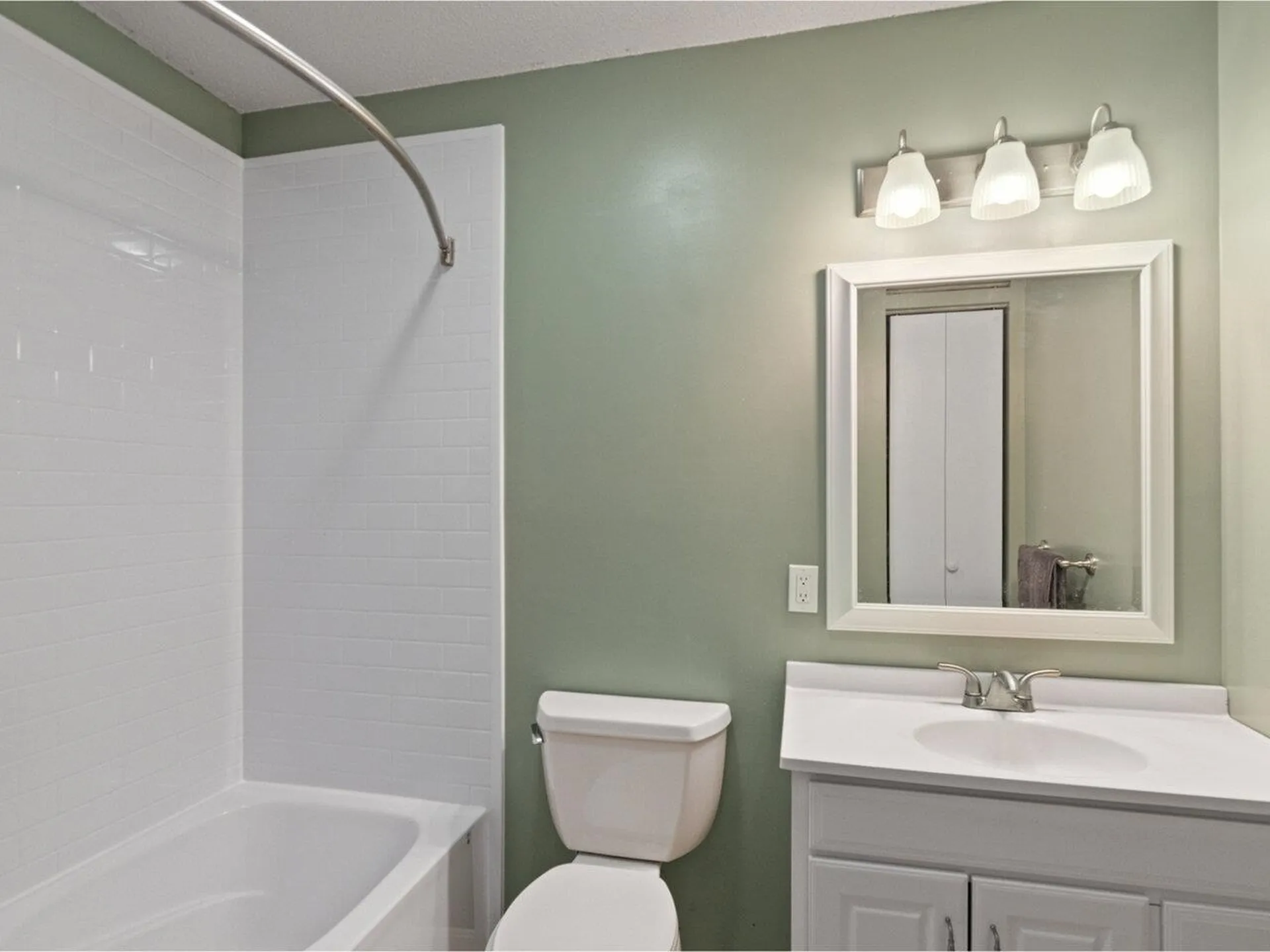 108 Hayes Avenue South Burlington VT 05403