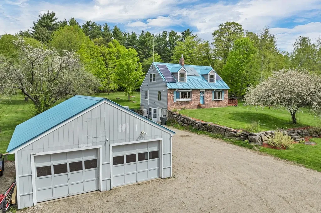 68 Sunset Road Alexandria NH 03222