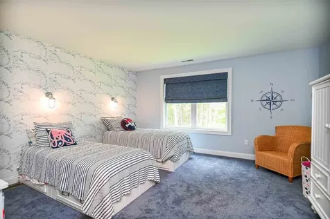 12 Haywick Drive Stratham NH 03870