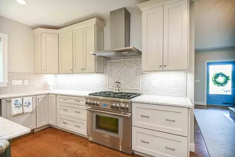 12 Haywick Drive Stratham NH 03870