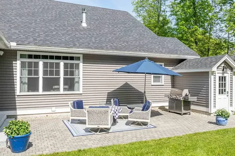 12 Haywick Drive Stratham NH 03870