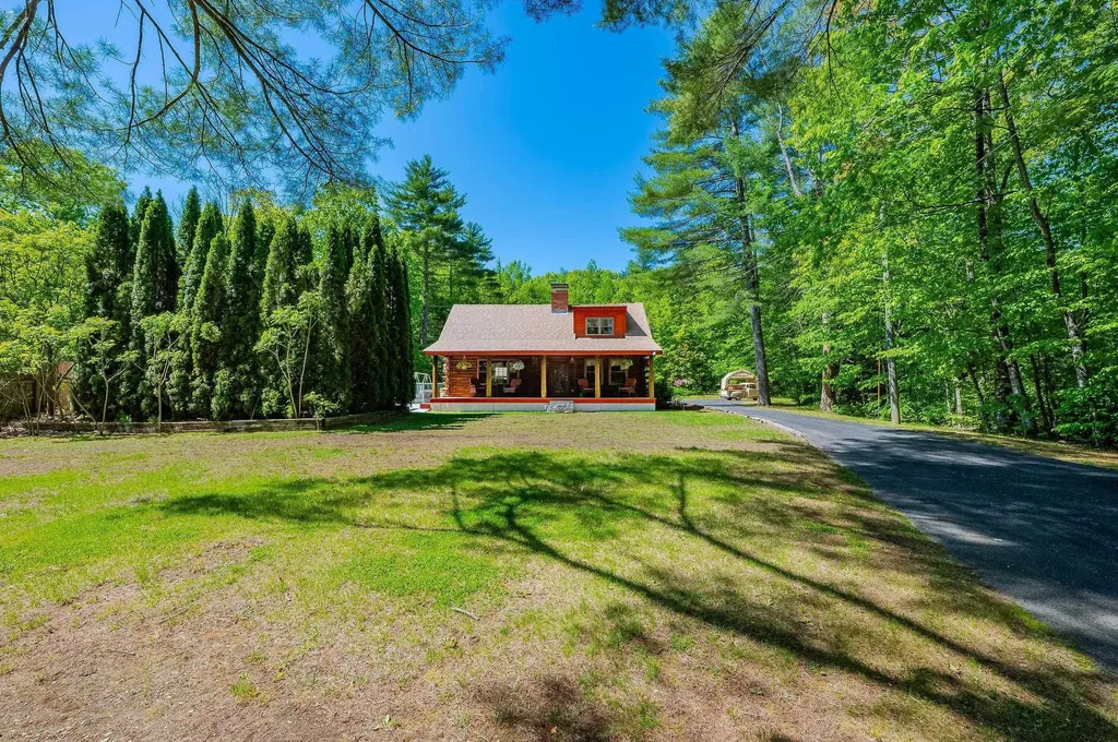 1166 Nh Route 11 Farmington NH 03835