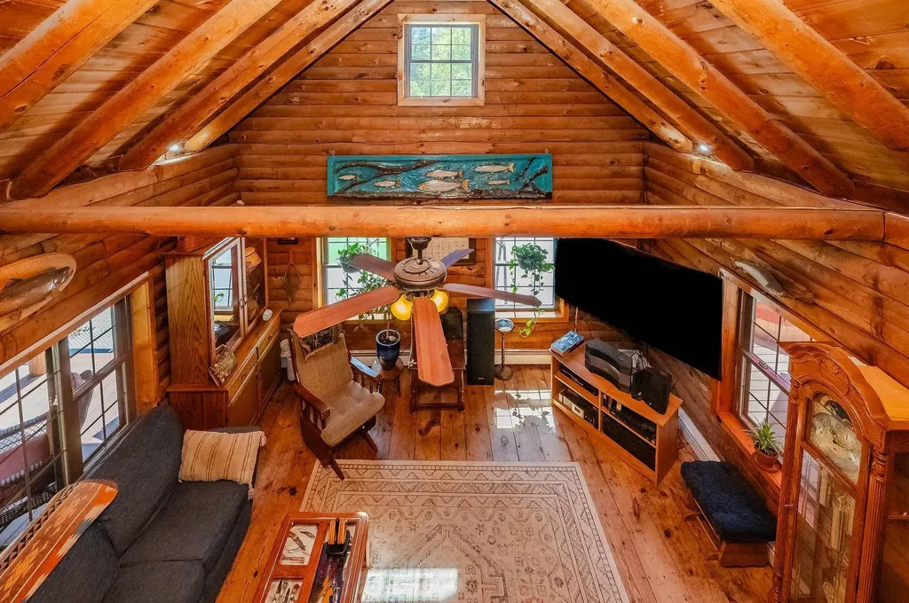 1166 Nh Route 11 Farmington NH 03835