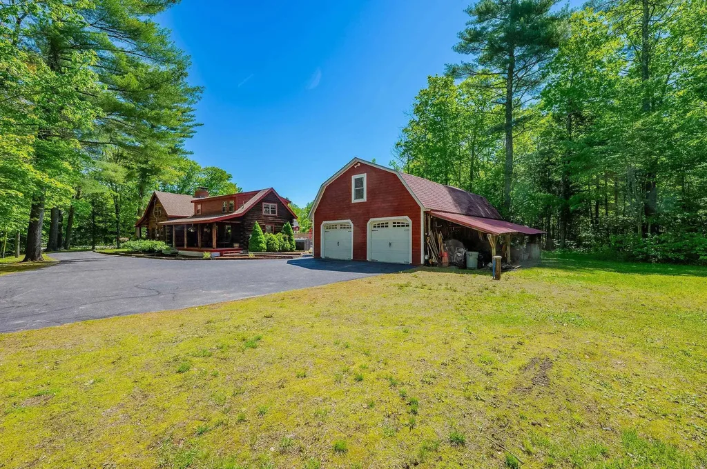 1166 Nh Route 11 Farmington NH 03835