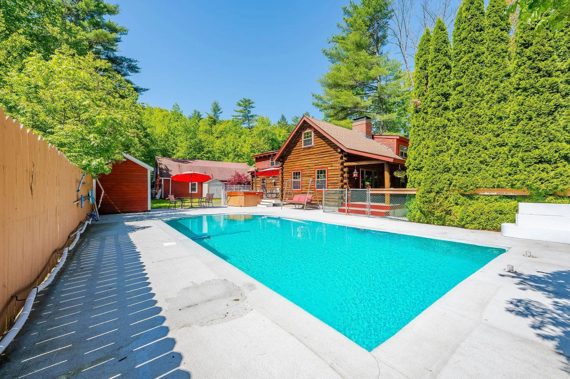 1166 Nh Route 11 Farmington NH 03835