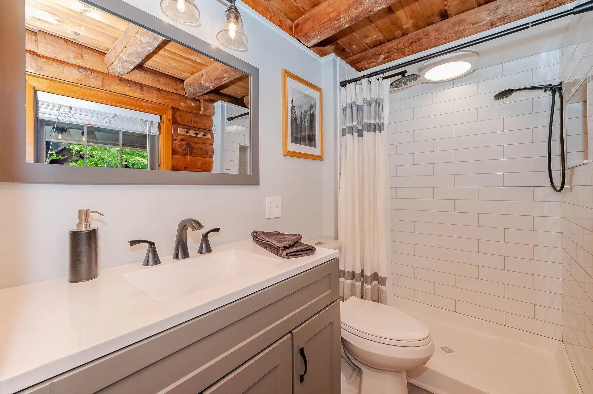 1166 Nh Route 11 Farmington NH 03835