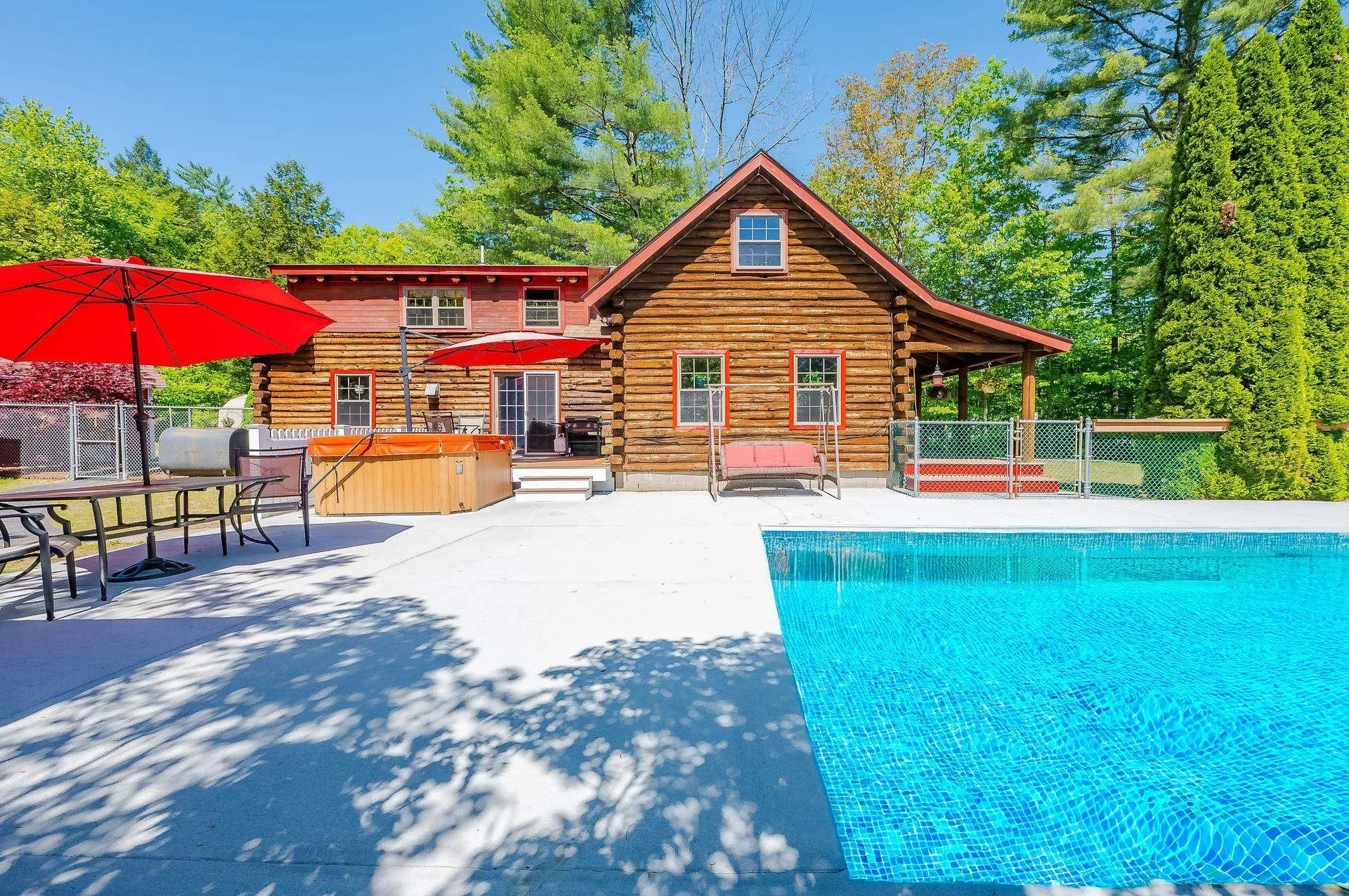 1166 Nh Route 11 Farmington NH 03835