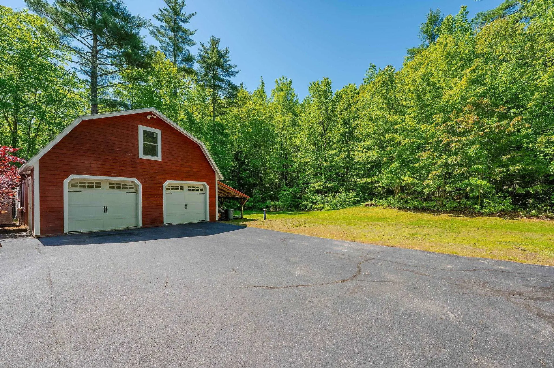 1166 Nh Route 11 Farmington NH 03835