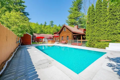 1166 Nh Route 11 Farmington NH 03835