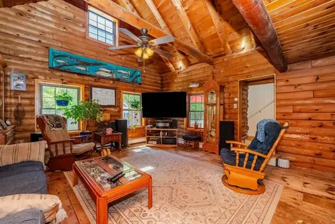 1166 Nh Route 11 Farmington NH 03835