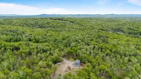 82 Parkey Road Barnstead NH 03218