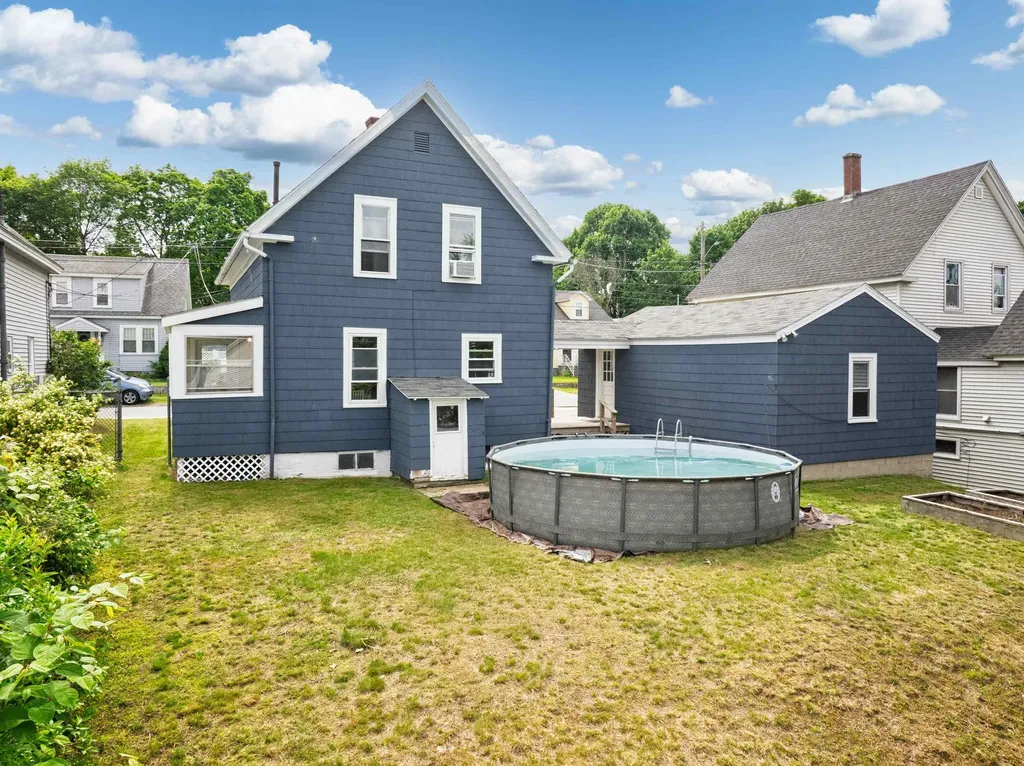 53 Pine Street Rochester NH 03867