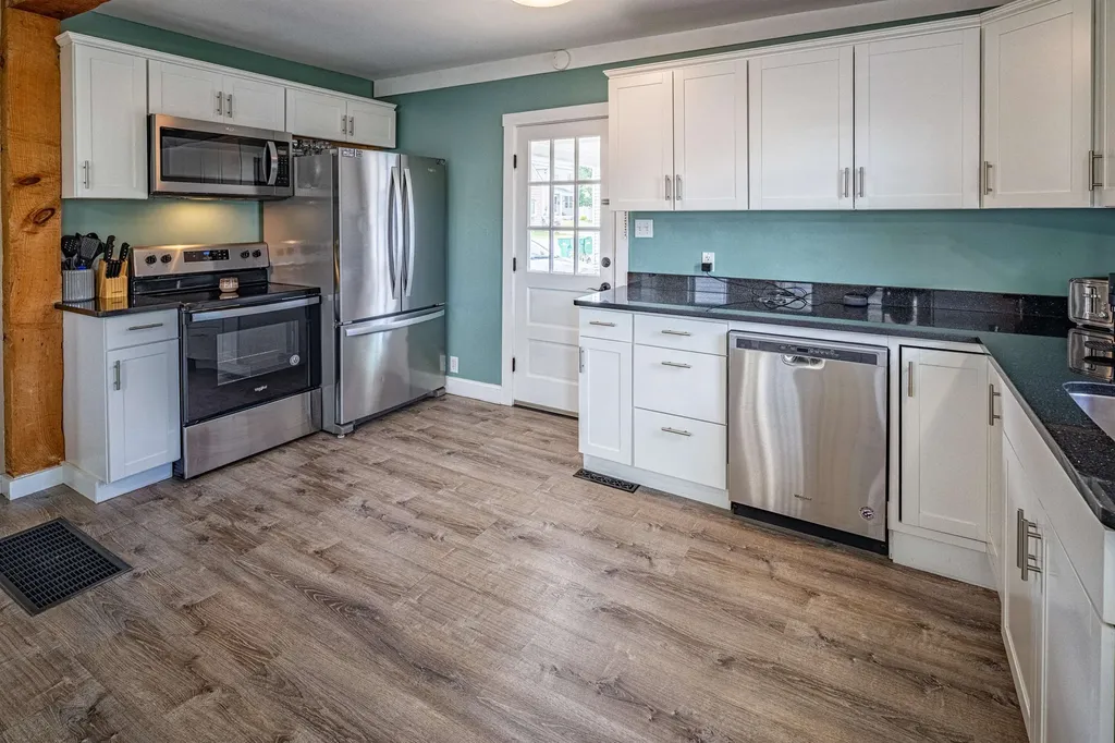 53 Pine Street Rochester NH 03867