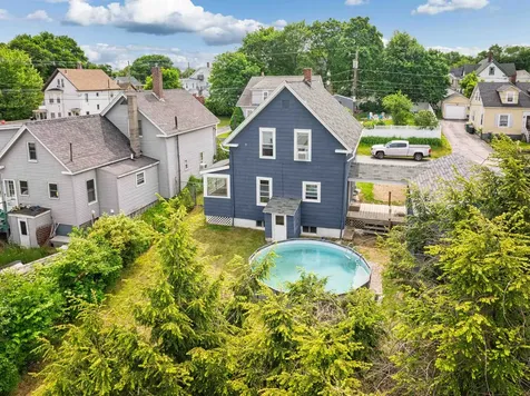 53 Pine Street Rochester NH 03867