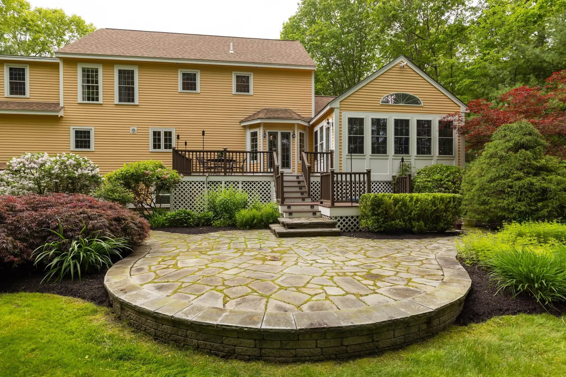 8 Briarwood Drive Salem NH 03079